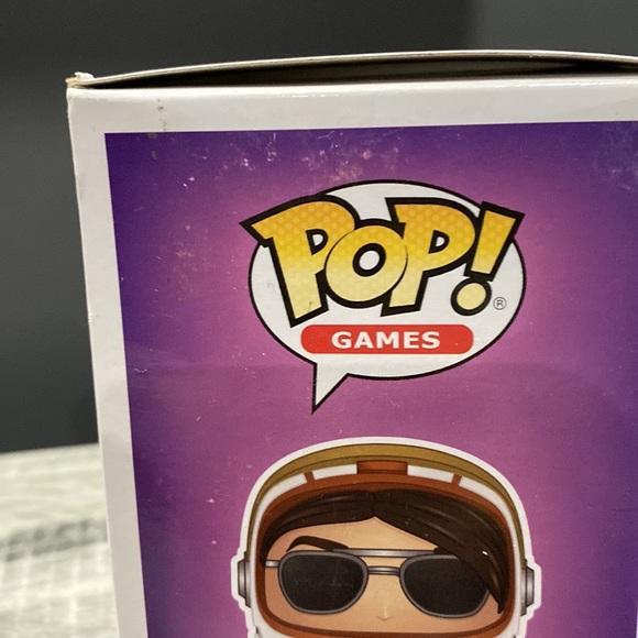 Funko Pop! Games | Fortnite #434: Moonwalker (2018) - Collectible Vinyl Figure - Picture 15 of 15